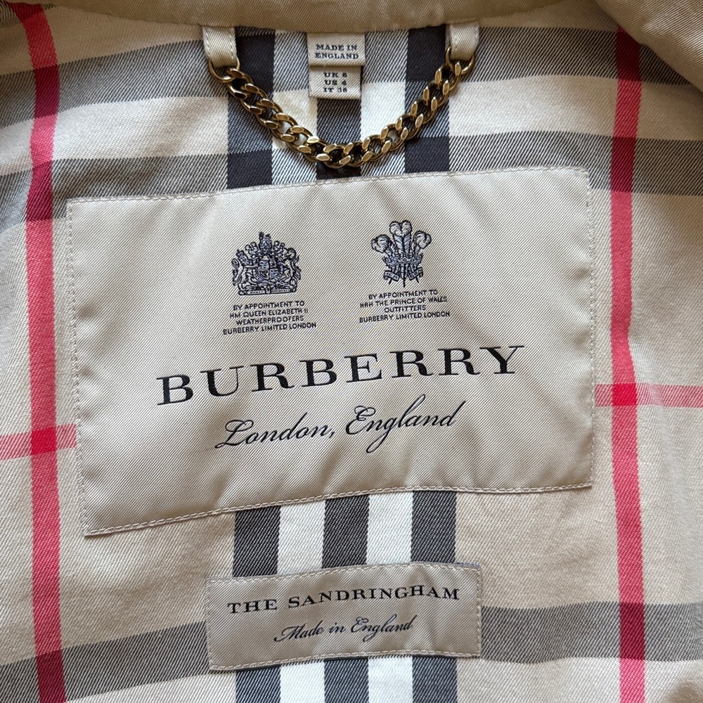 Burberry The Sandringham Trench Coat in Camel - Picture 6 of 10